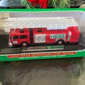 1999 Hess Miniature Fire Truck NEW Vintage